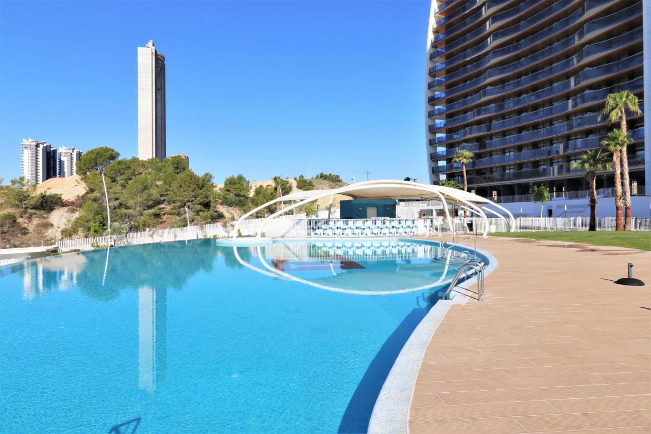 Sunset Waves Deluxe Apartments Poniente Beach Resort Benidorm Exterior foto
