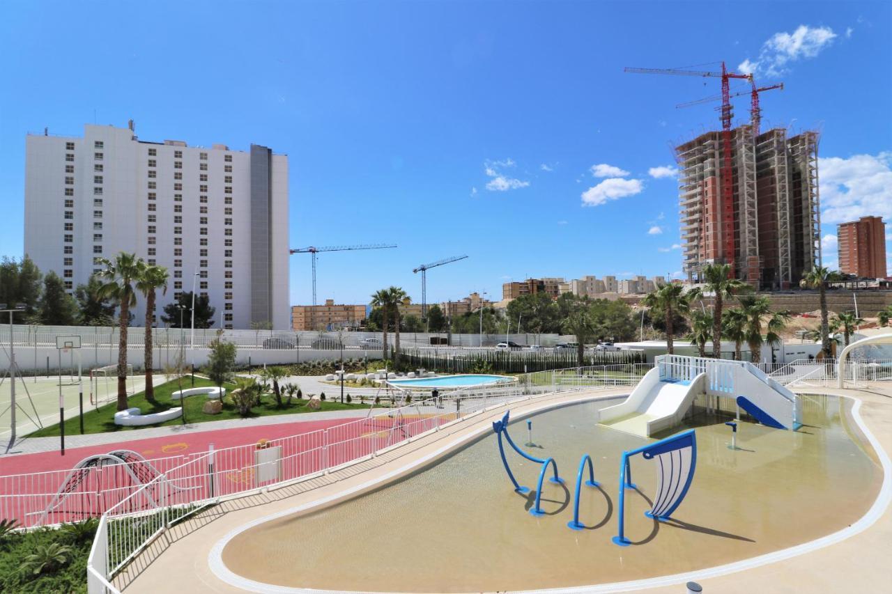 Sunset Waves Deluxe Apartments Poniente Beach Resort Benidorm Exterior foto