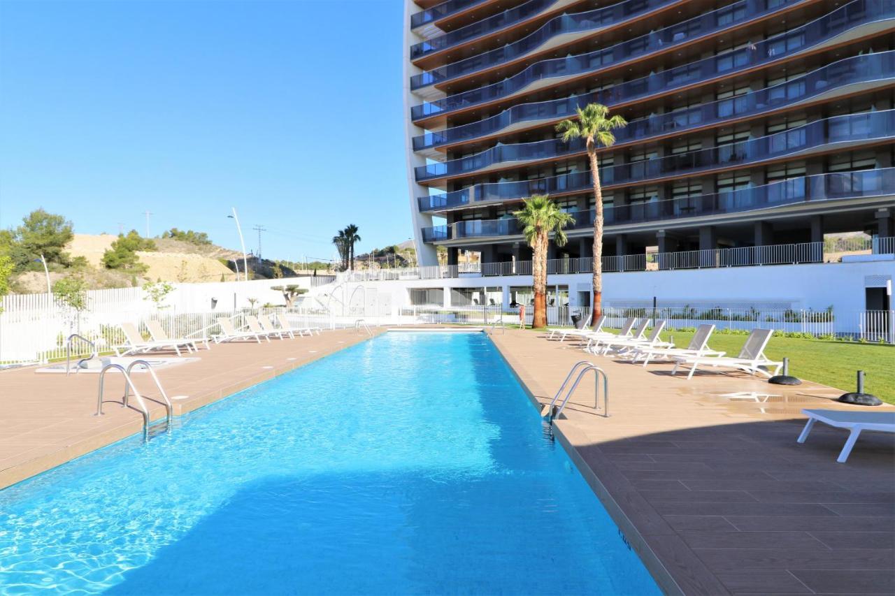 Sunset Waves Deluxe Apartments Poniente Beach Resort Benidorm Exterior foto