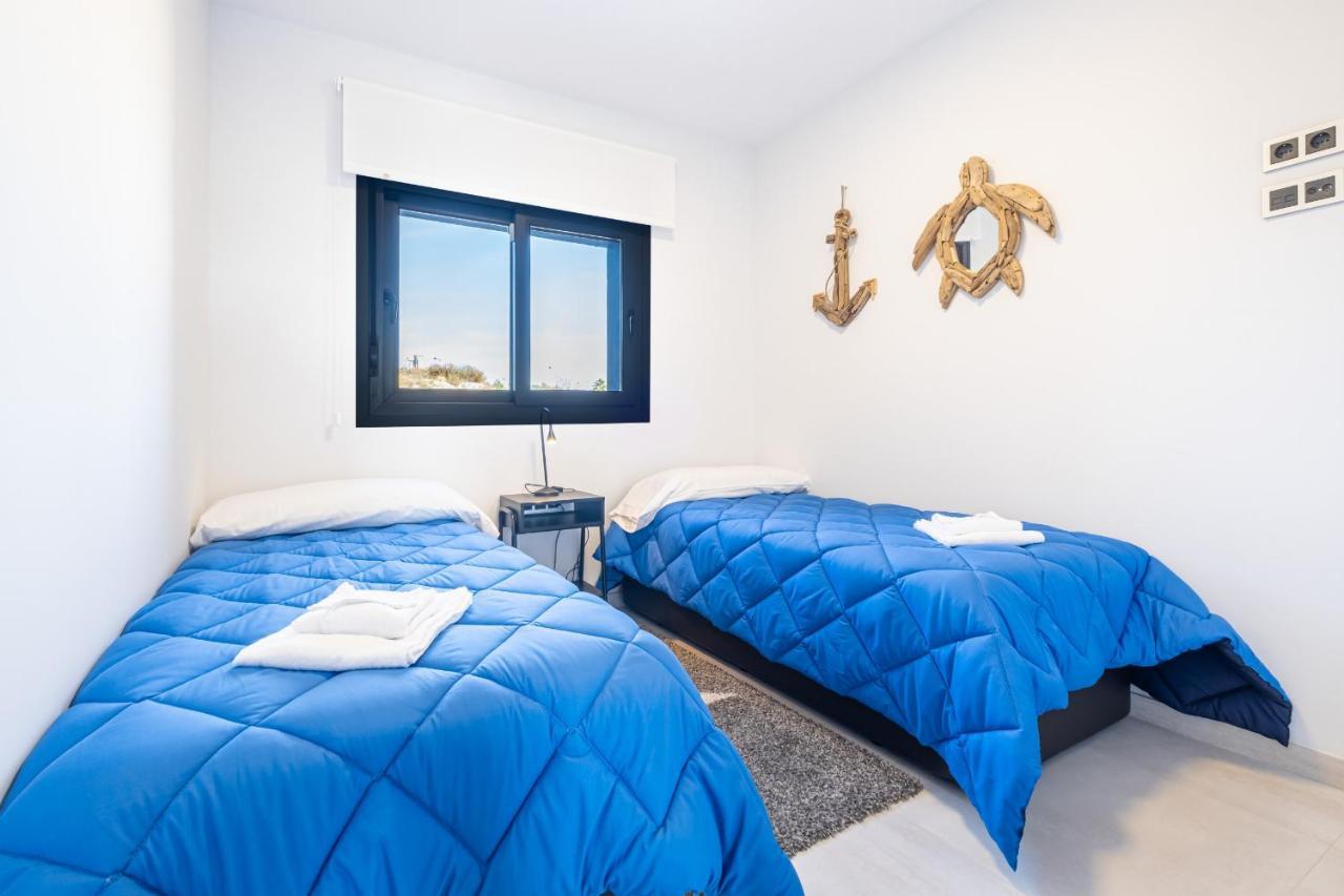 Sunset Waves Deluxe Apartments Poniente Beach Resort Benidorm Exterior foto