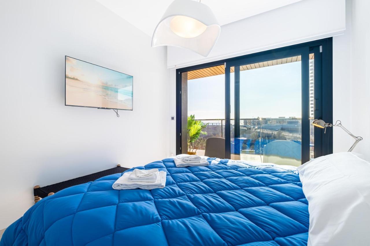 Sunset Waves Deluxe Apartments Poniente Beach Resort Benidorm Exterior foto